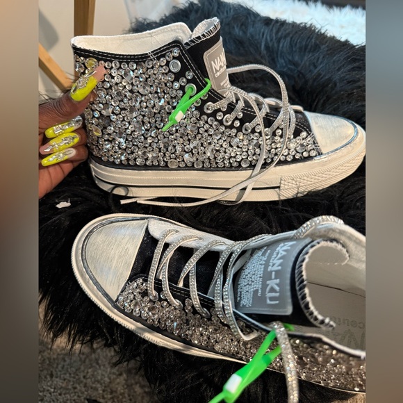 Black and Silver High-Top Sneakers - Picture 6 of 8